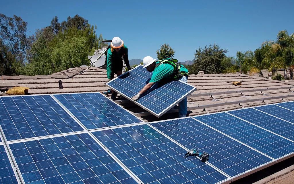 太阳能光伏板工作原理怎么区分好坏 太阳能光伏板工作原理怎么区分好坏