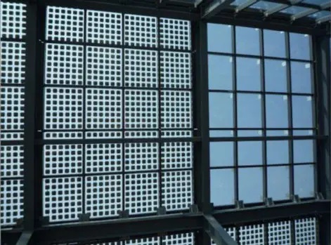 网格背板双玻组件凭借其独特的优势 网格背板双玻组件凭借其独特的优势